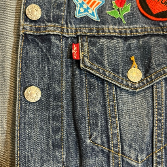 LEVI’S Ex-Boyfriend Patchwork Trucker Jean Jacket - Picture 5 of 11